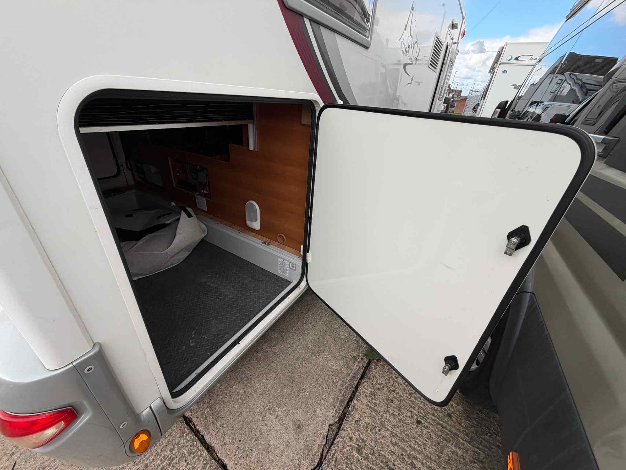 2015 Rapido Series 6 691 motorhome locker